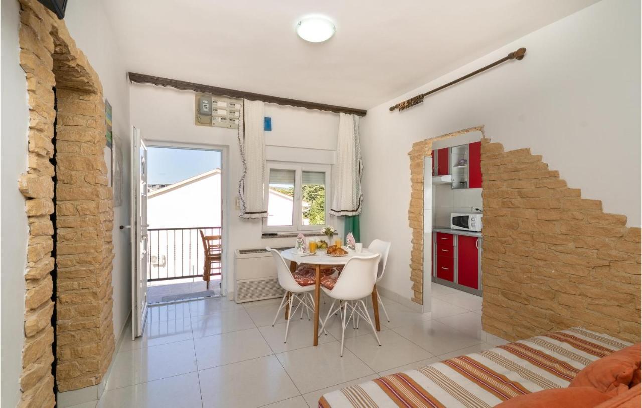 Cozy Apartment In Krk With Kitchen Krk Town Eksteriør bilde